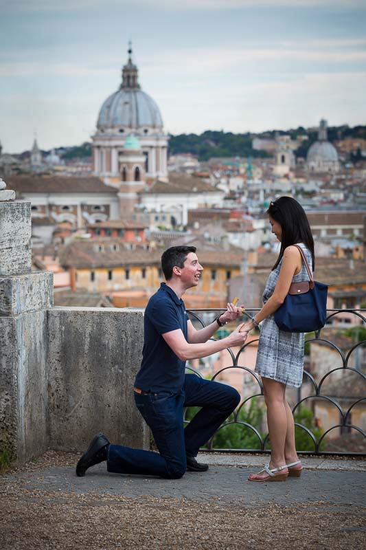 Marriage proposal at Parco del Pincio in Rome