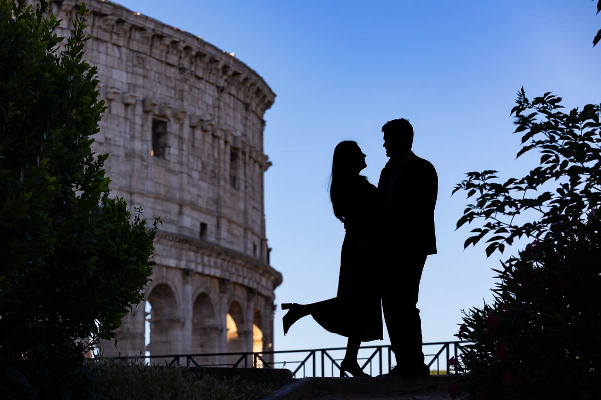 Silhouette couple photoshoot in Rome during a wedding anniversary photo shoot 