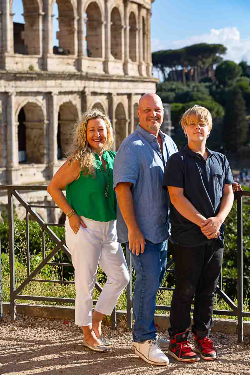 Family photography in the Eternal city of Rome during a beautiful sunny day with blue sky 