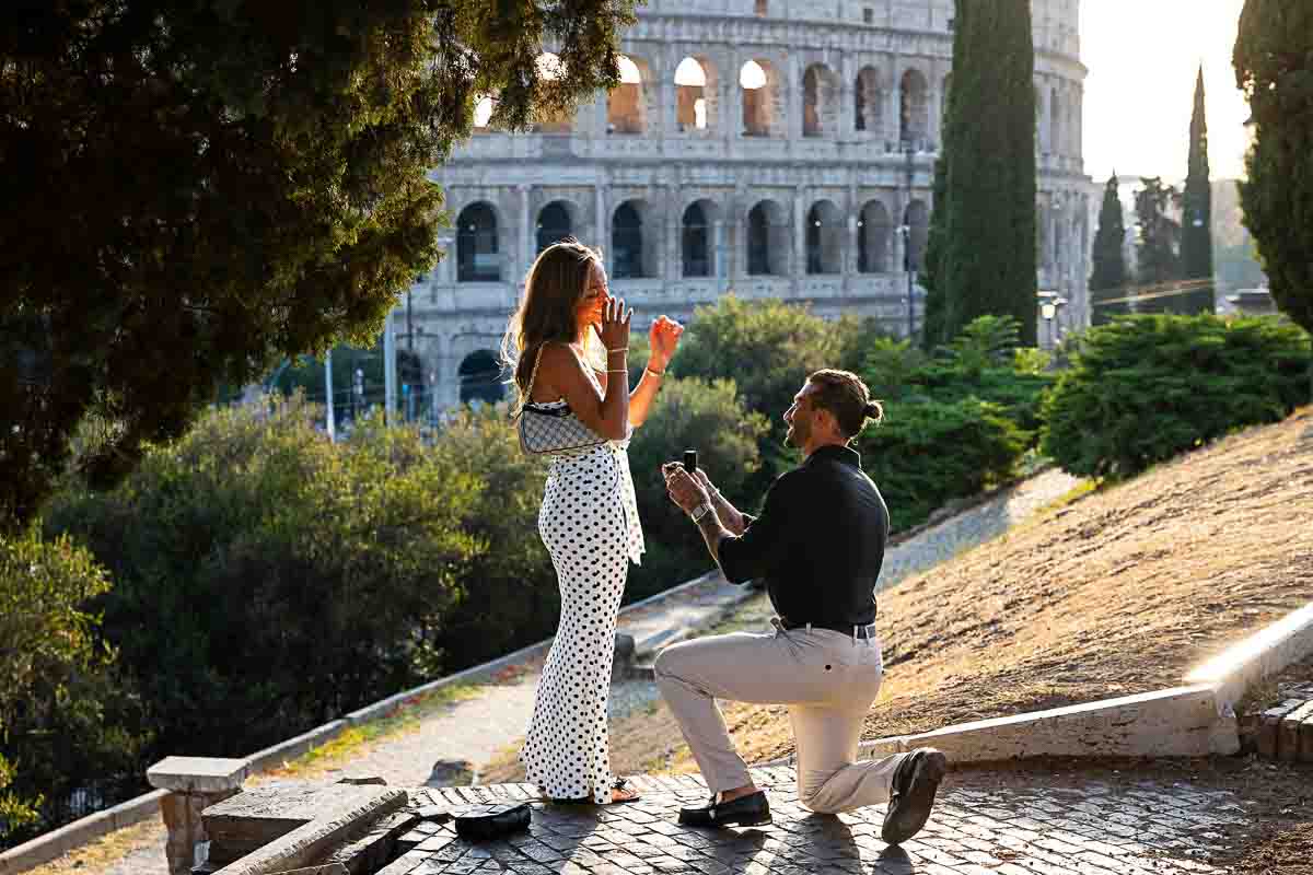 Rome proposal photoshoot at the Colosseum, Italy