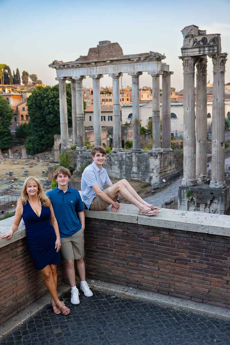 Family photos in front of the ancient roman ruins