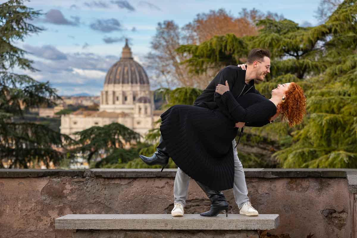 Singular couple pictures in Rome 